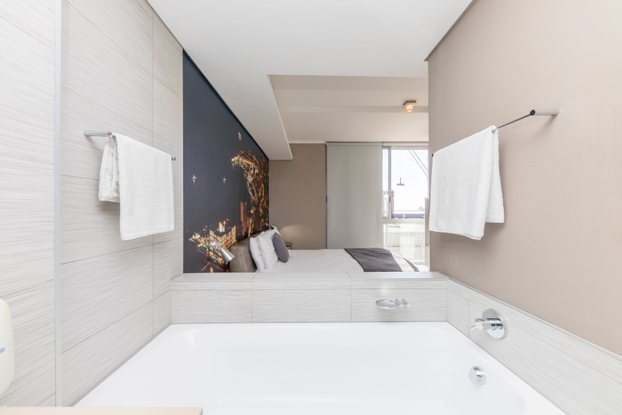1 Bedroom Property for Sale in Foreshore Western Cape